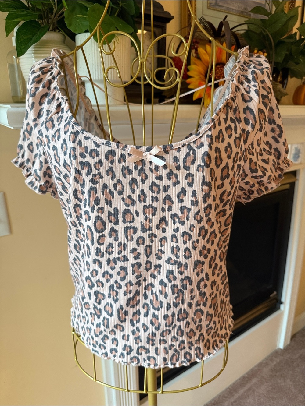 love, Fire blush Leopard-Print Ribbed Scoop Crop Top med/lg NWT